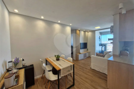Apartamento à venda com 2 quartos, sendo 1 suíte, em Vila Mazzei, São Paulo, SP