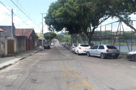Casa à venda com 3 quartos, sendo 1 suíte, em Jardim Castanheira, São José dos Campos, SP