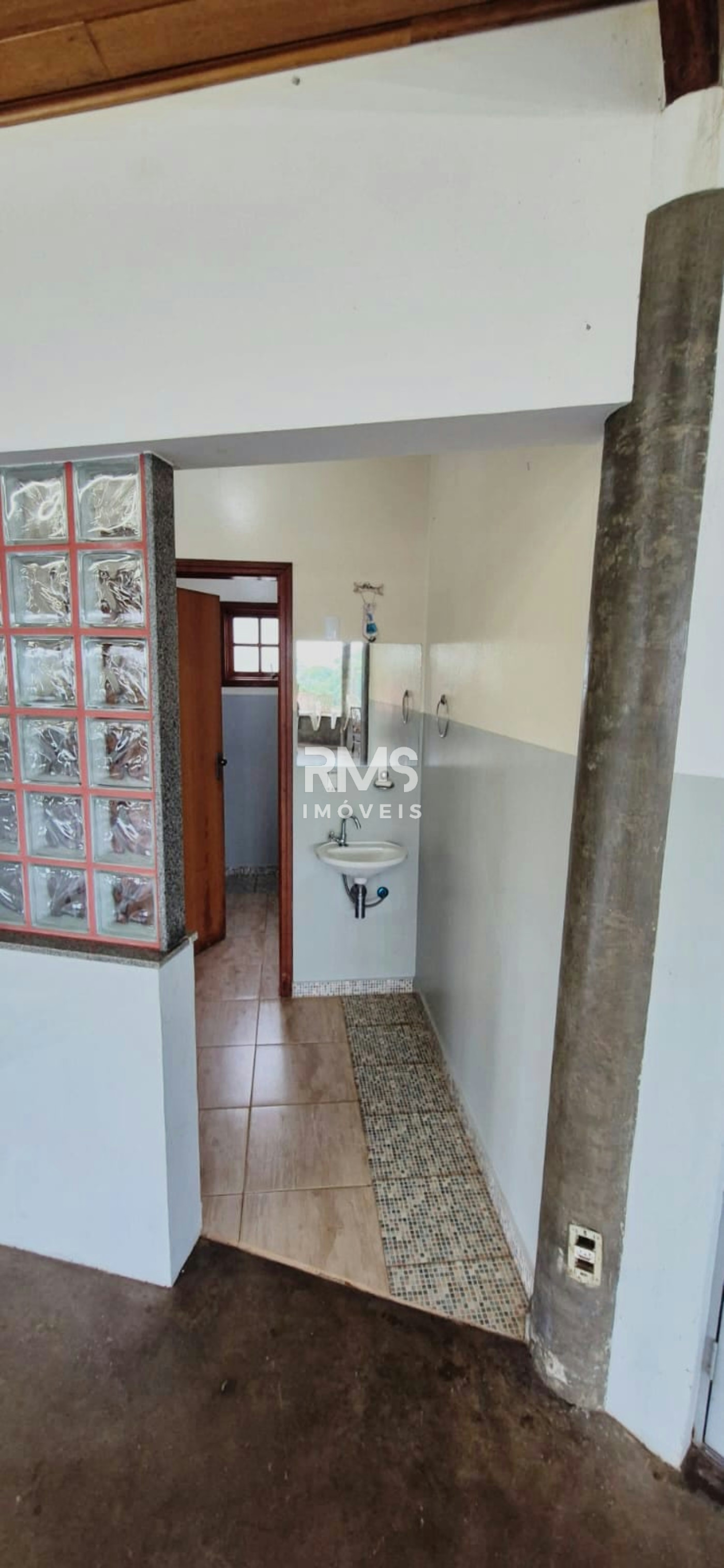 Chácara à venda com 4 suítes em Distrito de Porto, Capela do Alto, SP