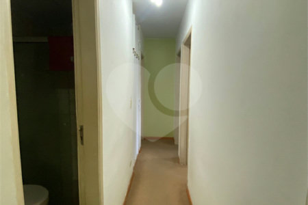 Apartamento à venda com 3 quartos em Caxingui, São Paulo, SP