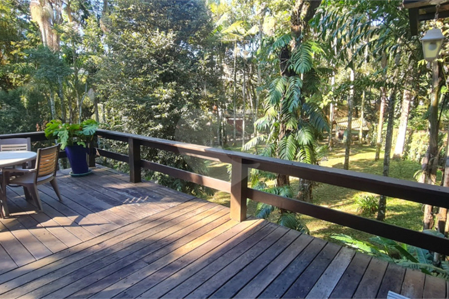 Casa à venda com 4 suítes em Serra da Cantareira, Mairiporã, SP