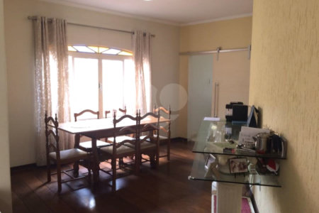 Casa à venda com 3 quartos, sendo 1 suíte, em Jardim Trussardi, São Paulo, SP