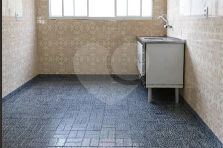Casa Térrea à venda com 5 quartos, sendo 2 suítes, em Vila Mazzei, São Paulo, SP