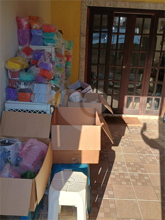 Casa à venda com 2 quartos, sendo 1 suíte, no condomínio Residencial 400, Rio de Janeiro - RJ