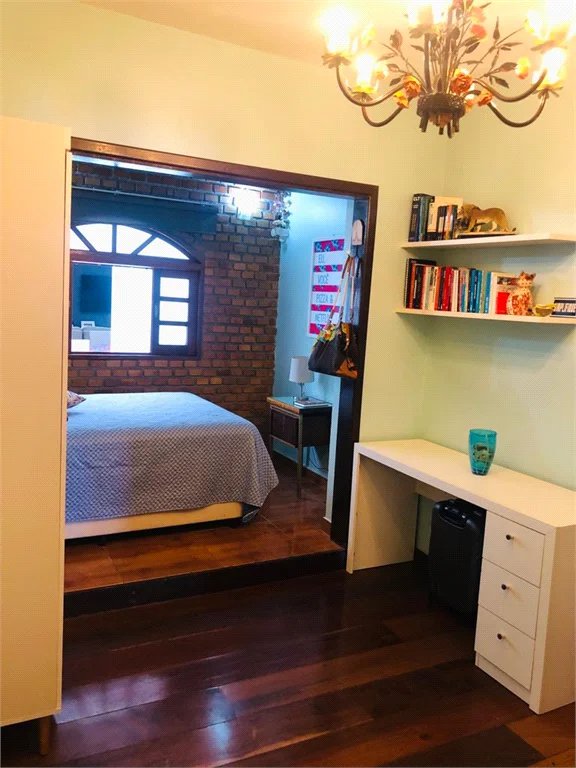 Casa Térrea à venda com 3 quartos, sendo 1 suíte, em Jardim Londrina, São Paulo, SP