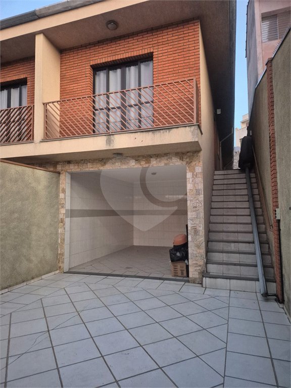 Sobrado à venda com 3 quartos, sendo 1 suíte, em Vila Bonilha, São Paulo, SP