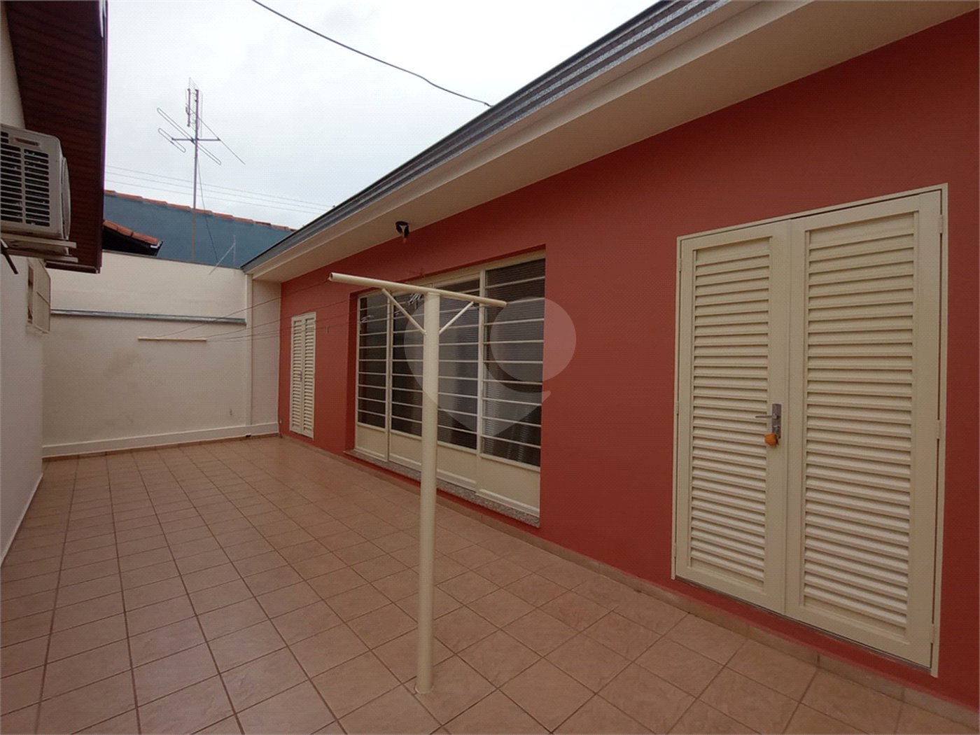 Casa à venda com 4 quartos, sendo 3 suítes,  no Centro, Itapetininga, SP