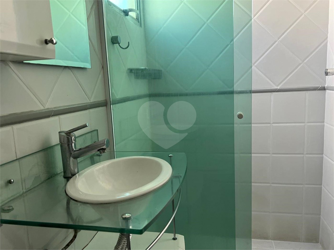 Apartamento à venda com 2 quartos, sendo 1 suíte, em Santa Teresinha, São Paulo, SP