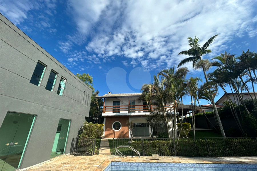 Casa para alugar com 3 suítes no condomínio Alpes da Cantareira, Mairiporã - SP