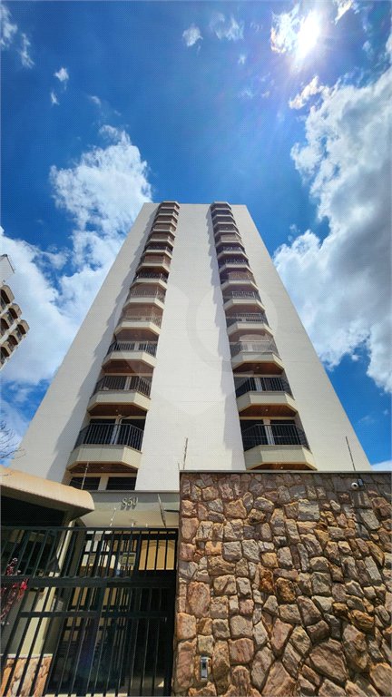 Apartamento à venda com 2 quartos no Centro, Araraquara, SP