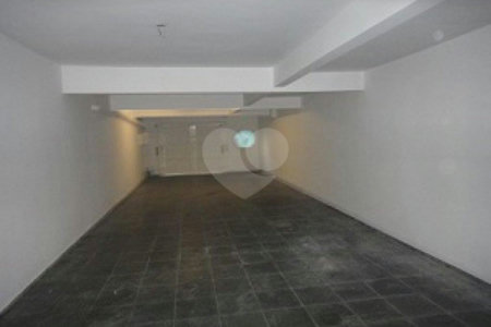 Sobrado à venda com 3 quartos, sendo 1 suíte, em Vila Gustavo, São Paulo, SP
