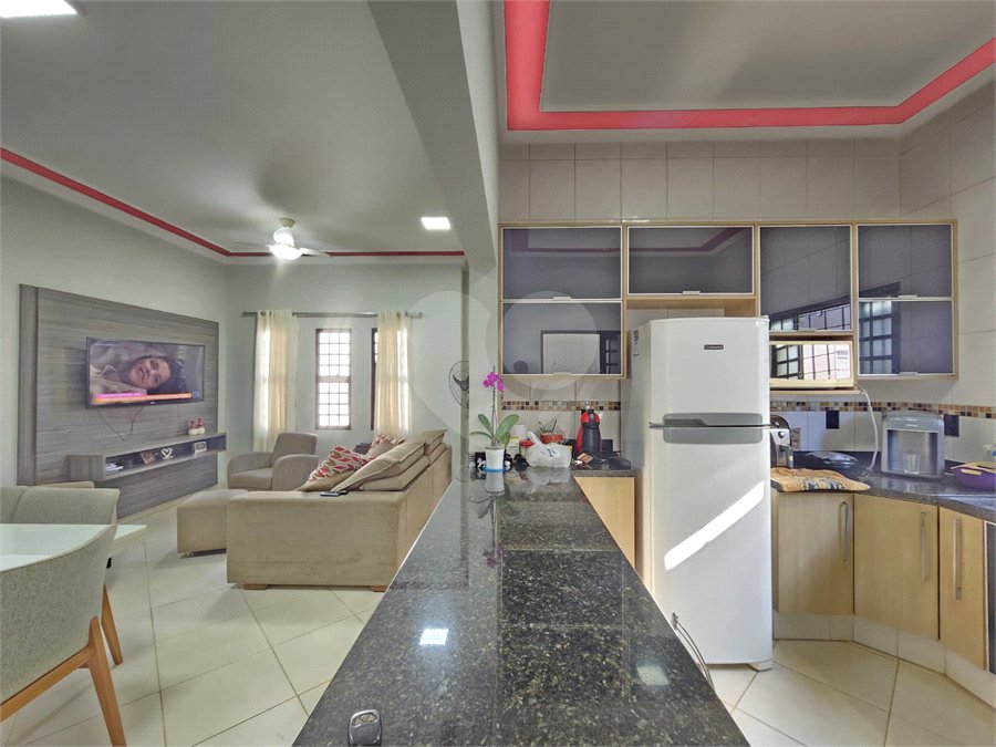 Casa à venda com 3 quartos, sendo 1 suíte,  em Jardim Jóquei Clube, Ribeirão Preto, SP