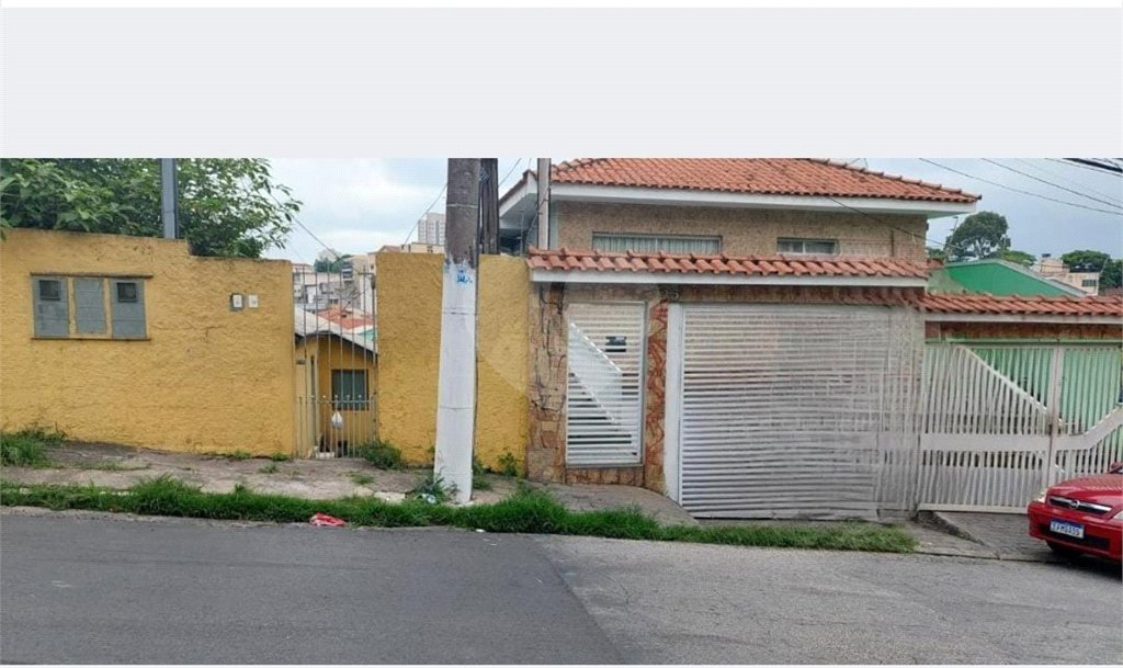Sobrado à venda com 3 quartos, sendo 1 suíte, em Vila Constança, São Paulo, SP