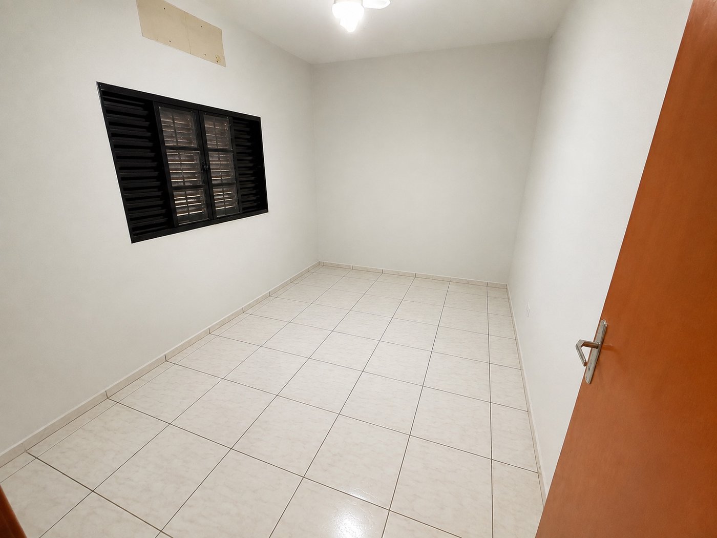 Casa à venda com 3 quartos, sendo 1 suíte,  em Santa Luzia, Três Lagoas, MS