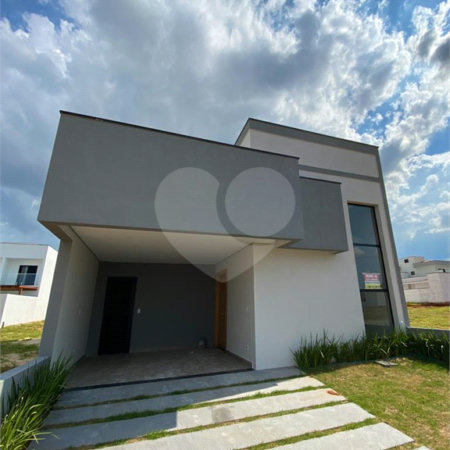 Casa à venda com 2 quartos, sendo 1 suíte, no condomínio Residencial Villagio Wanel, Sorocaba - SP