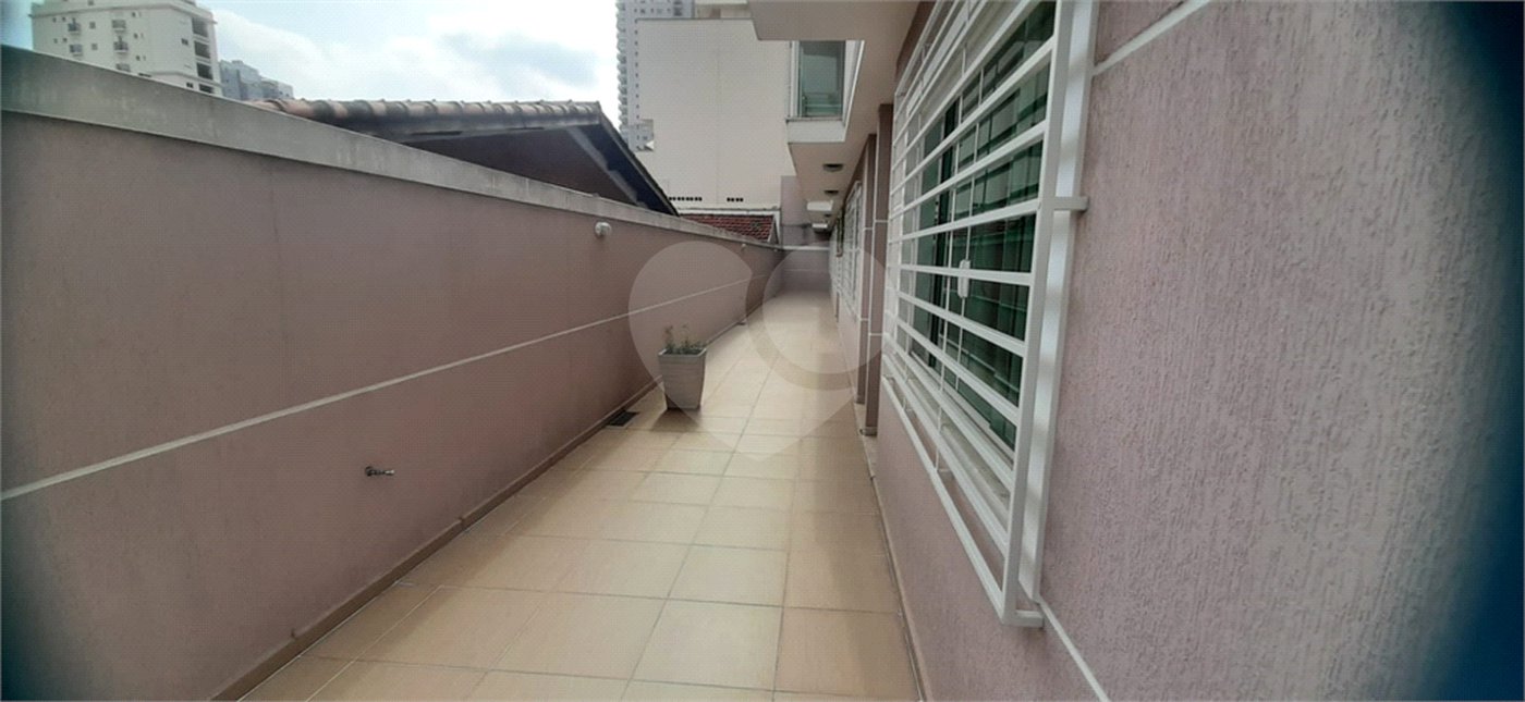 Casa à venda com 3 quartos, sendo 2 suítes, no condomínio Mário Araújo, São Paulo - SP