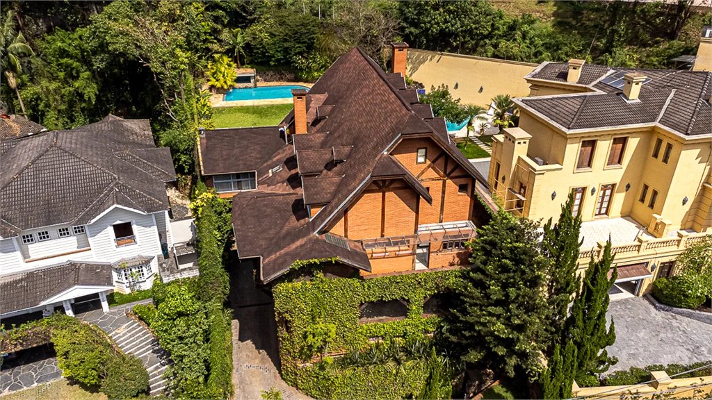 Casa à venda com 5 suítes em Jardim Morumbi, São Paulo, SP
