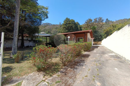 Casa para alugar com 3 quartos, sendo 1 suíte,  em Esplanada Mendes Moraes, São Roque, SP