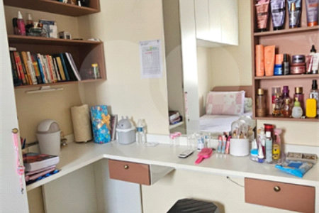 Casa à venda com 3 quartos, sendo 1 suíte,  no condomínio Comdomínio Real Park Tietê, Mogi das Cruzes - SP