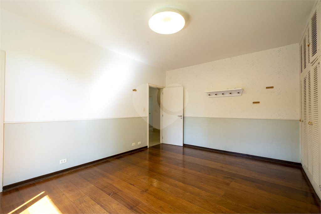 Casa à venda com 4 suítes no condomínio Chácara Flora, São Paulo - SP