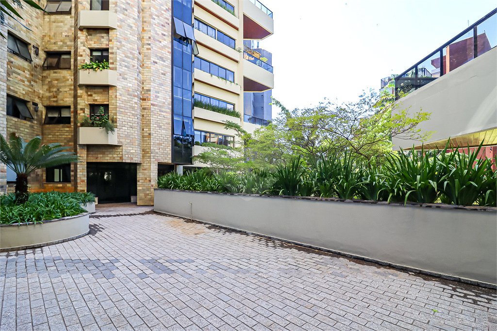 Apartamento à venda ou para alugar com 4 suítes em Jardim Vitória Régia, São Paulo, SP