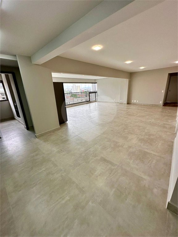 Apartamento à venda com 4 quartos, sendo 3 suítes,  em Parque São Jorge, São Paulo, SP