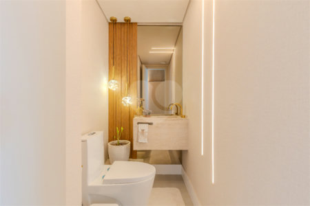 Apartamento à venda com 2 suítes em Santo Amaro, São Paulo, SP