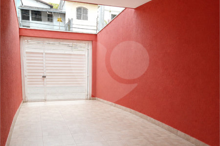 Sobrado à venda com 3 quartos, sendo 1 suíte,  em Vila Linda, Santo André, SP