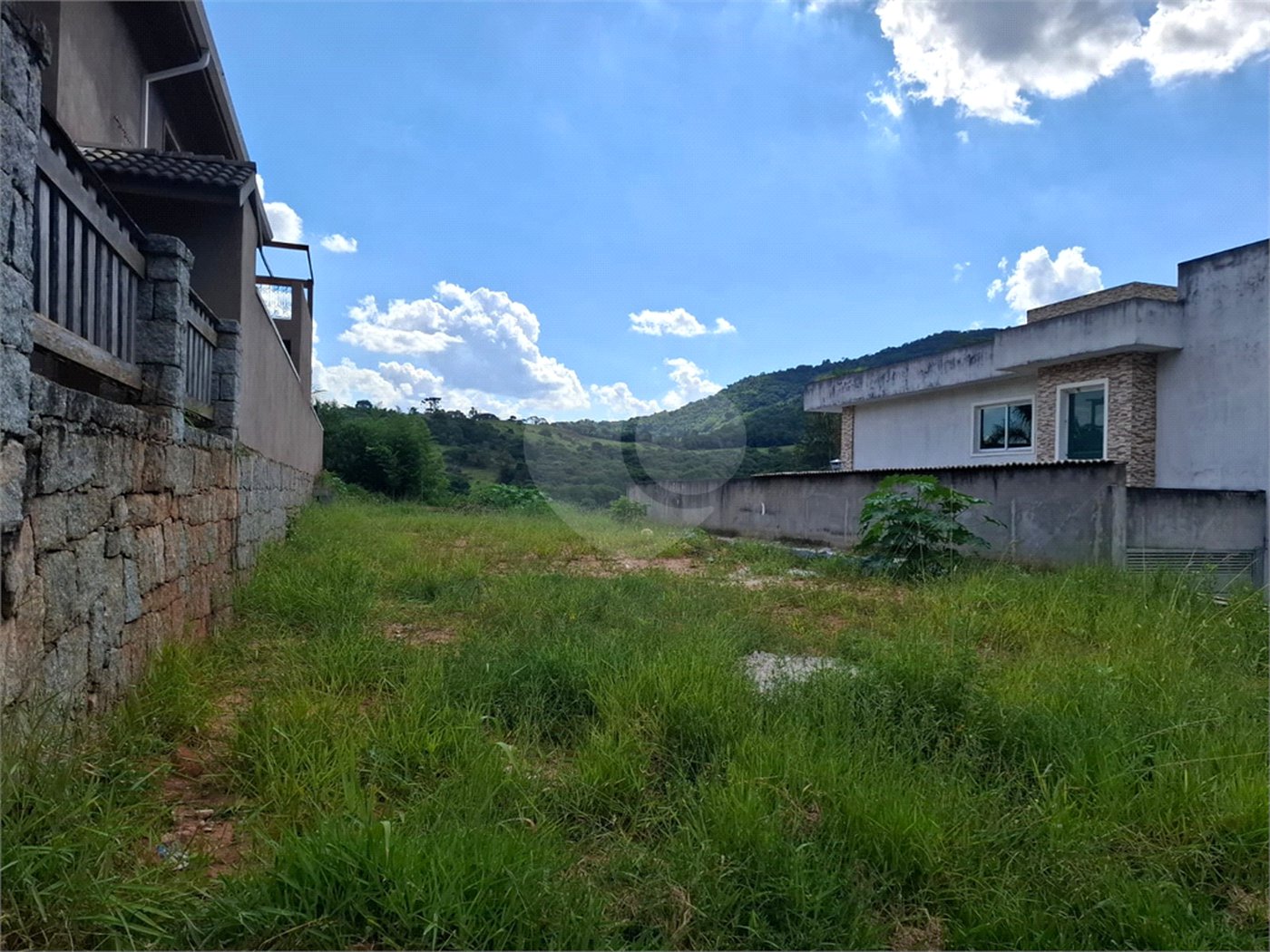 Terreno à venda no condomínio Itaguaçu da Cantareira, São Paulo - SP