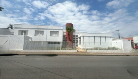 Casa à venda com 4 quartos, sendo 1 suíte,  no Centro, Itapetininga, SP