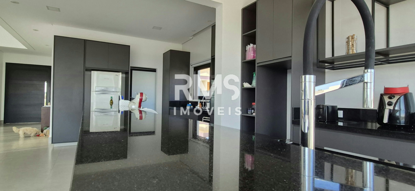 Casa à venda com 3 suítes no condomínio Residencialsaint Paul, Itu - SP