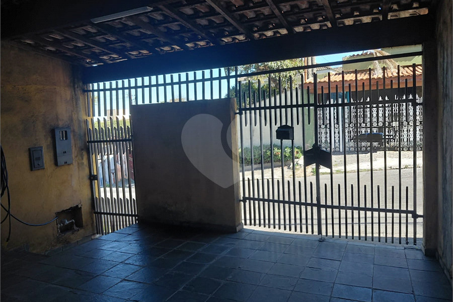 Sobrado à venda com 3 quartos, sendo 1 suíte,  em Tremembé, São Paulo, SP