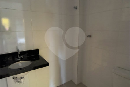 Apartamento à venda com 2 quartos em Vila Guilhermina, São Paulo, SP