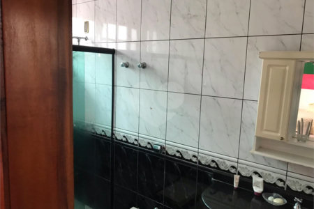 Casa à venda com 2 quartos, sendo 3 suítes, em Vila Oliveira, Mogi das Cruzes, SP