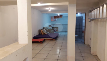 Sobrado à venda com 3 quartos, sendo 1 suíte,  em Vila Suzana, São Paulo, SP