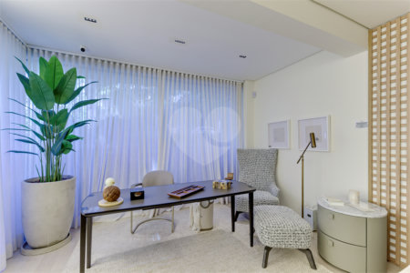 Apartamento à venda com 4 suítes em Moema, São Paulo, SP