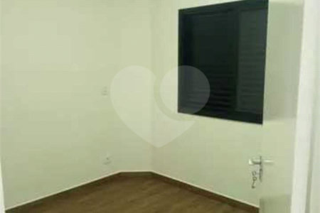 Casa à venda com 3 quartos, sendo 1 suíte, no condomínio Horto Florestal Villagio, Sorocaba - SP