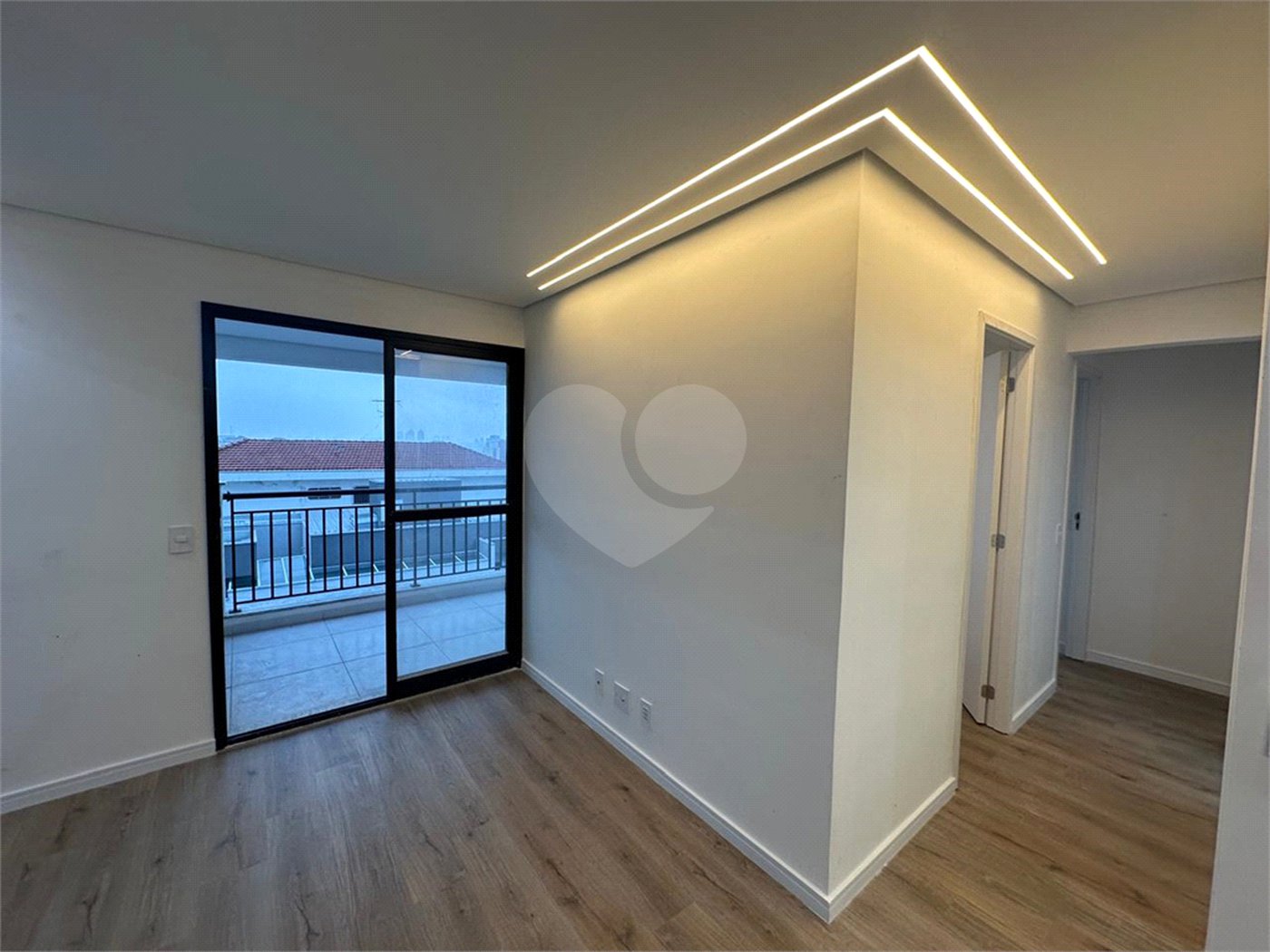 Apartamento à venda com 3 quartos, sendo 1 suíte,  em Chora Menino, São Paulo, SP