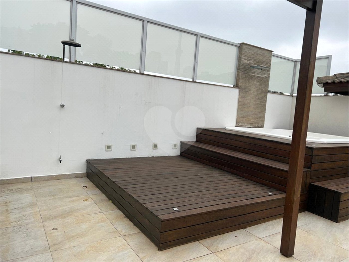 Casa à venda com 3 suítes em Santana, São Paulo, SP