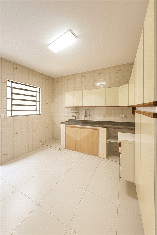 Sobrado à venda com 4 quartos, sendo 1 suíte, em Jardim Prudência, São Paulo, SP