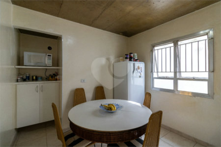 Casa à venda com 4 quartos, sendo 3 suítes, em Jardim Panorama, São Paulo, SP