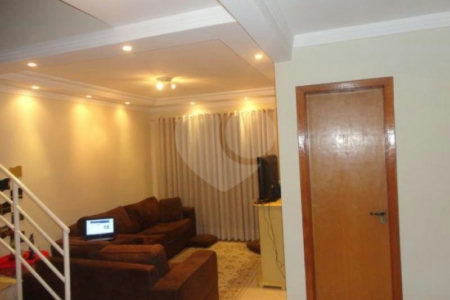Casa à venda com 3 quartos, sendo 1 suíte,  em Parque Monte Alegre, Taboão da Serra, SP