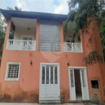 Sobrado à venda com 4 quartos, sendo 2 suítes, em Serra da Cantareira, Mairiporã, SP