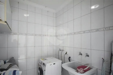 Casa à venda com 5 suítes em Jardim Londrina, São Paulo, SP