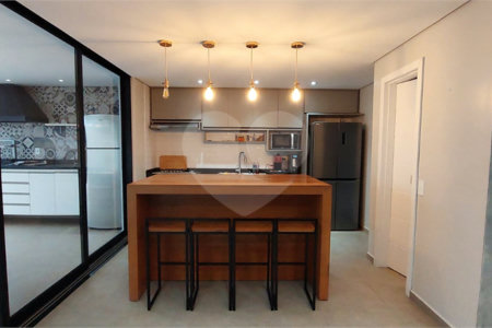 Casa para alugar com 5 quartos, sendo 1 suíte, no condomínio Figueira Garden, Atibaia - SP