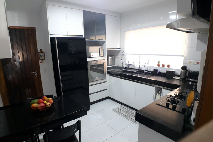 Sobrado à venda com 3 suítes em Vila Medeiros, São Paulo, SP
