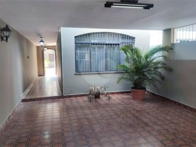 Sobrado à venda com 3 quartos, sendo 1 suíte,  em Chácara Santo Antônio, São Paulo, SP