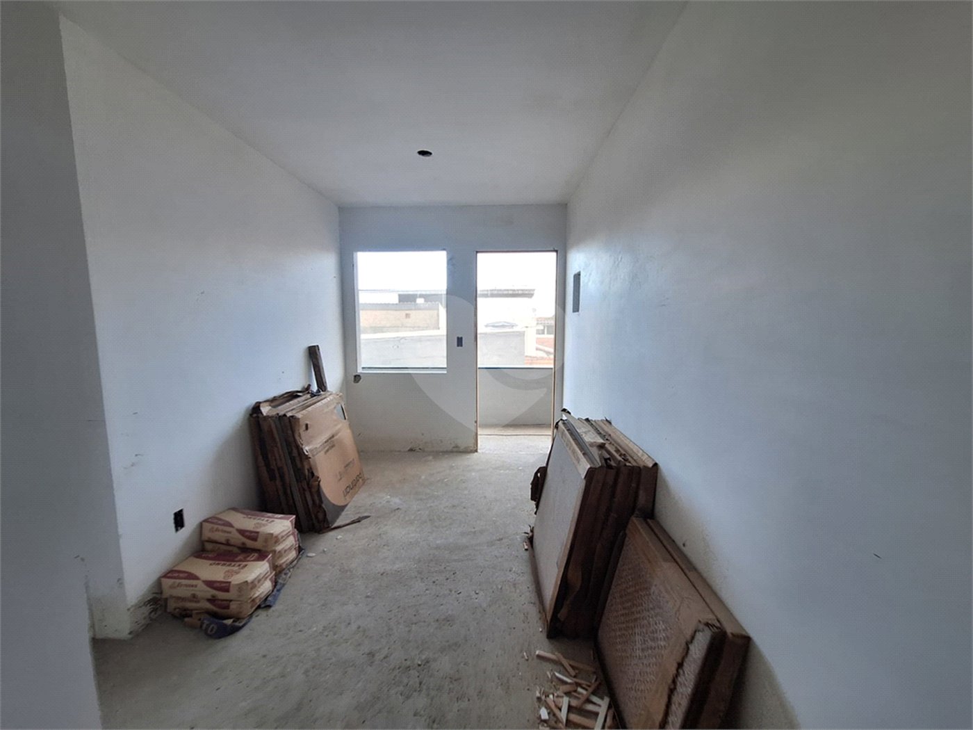 Casa à venda com 2 quartos no condomínio Ângelo Calandrino, São Paulo - SP