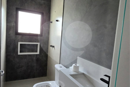 Casa à venda ou para alugar com 5 quartos, sendo 4 suítes,  no condomínio Equilibrium, Atibaia - SP