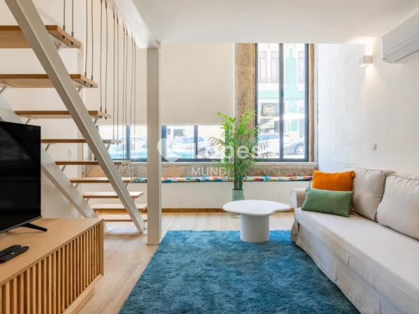 Apartamento T2 Duplex à venda no Bonfim, Porto, Portugal – Mobiliado